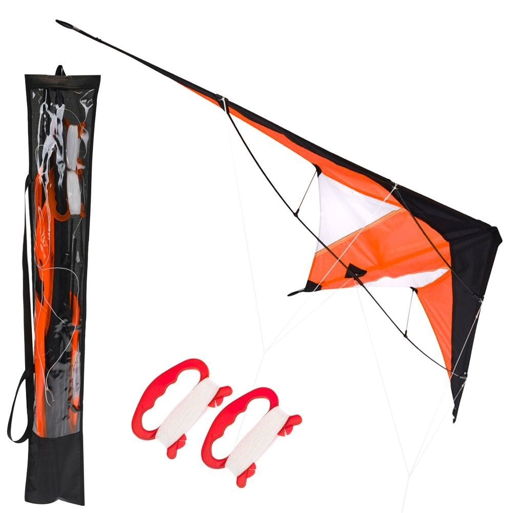 Acrobatic kite with 30m lines - impressive in the sky