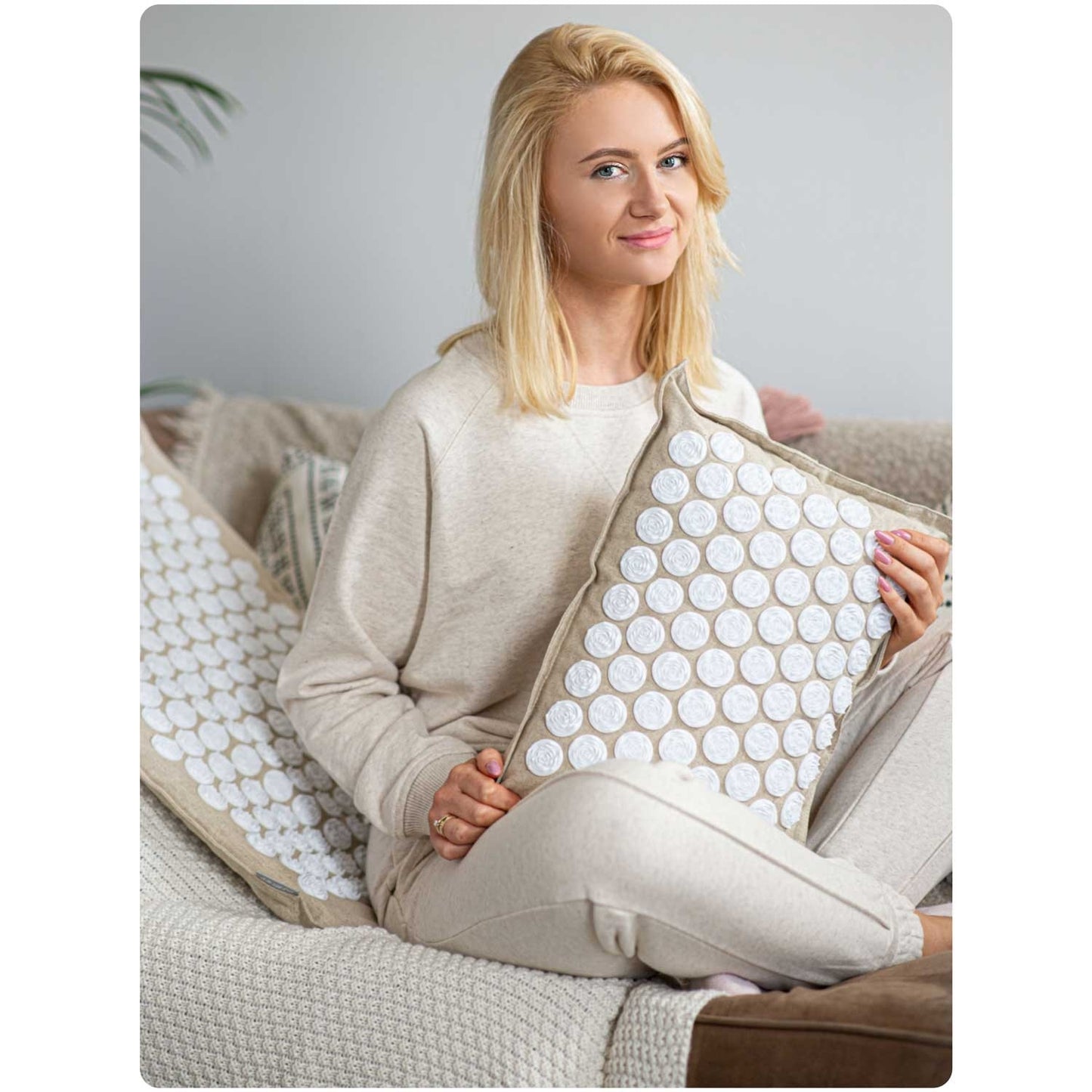 Acupressure mat with spikes Neo-Sport NS902 - Grey/White