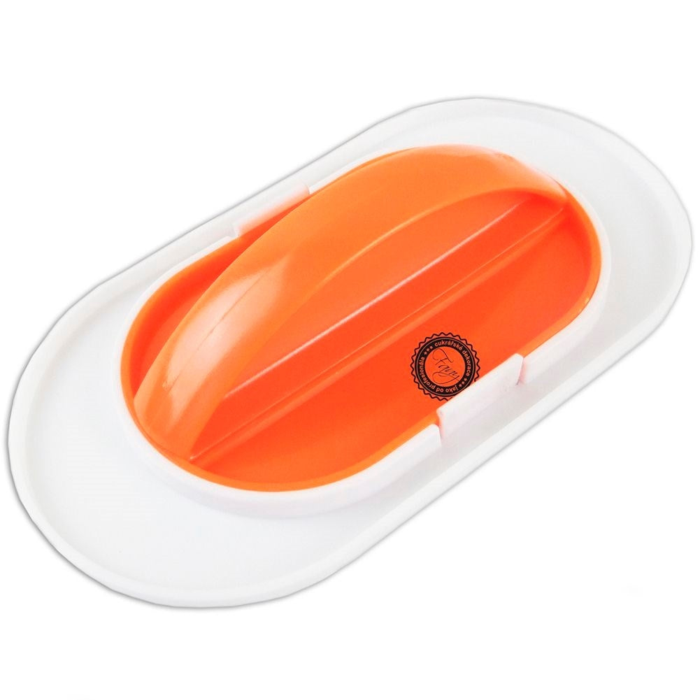Cake tool for smooth sugar paste and marzipan