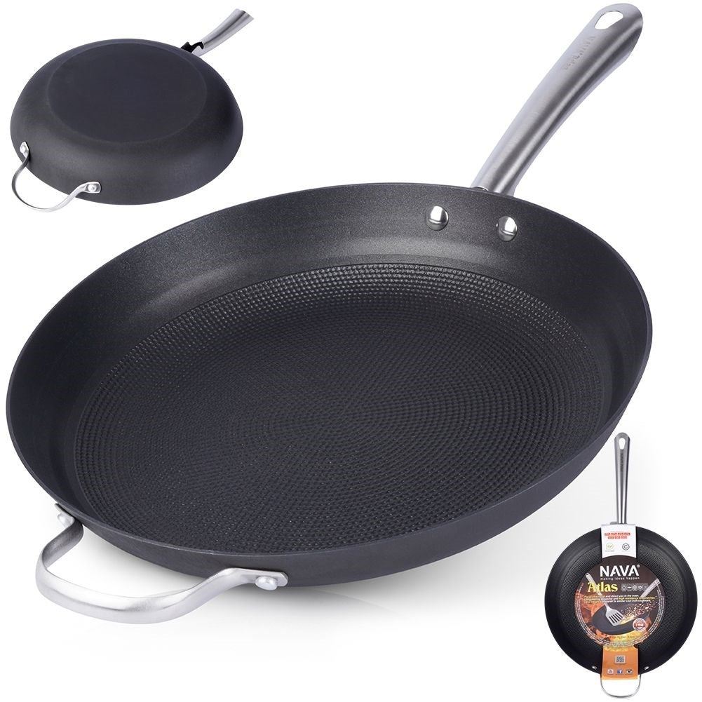 Cast iron pan with durable non-stick coating