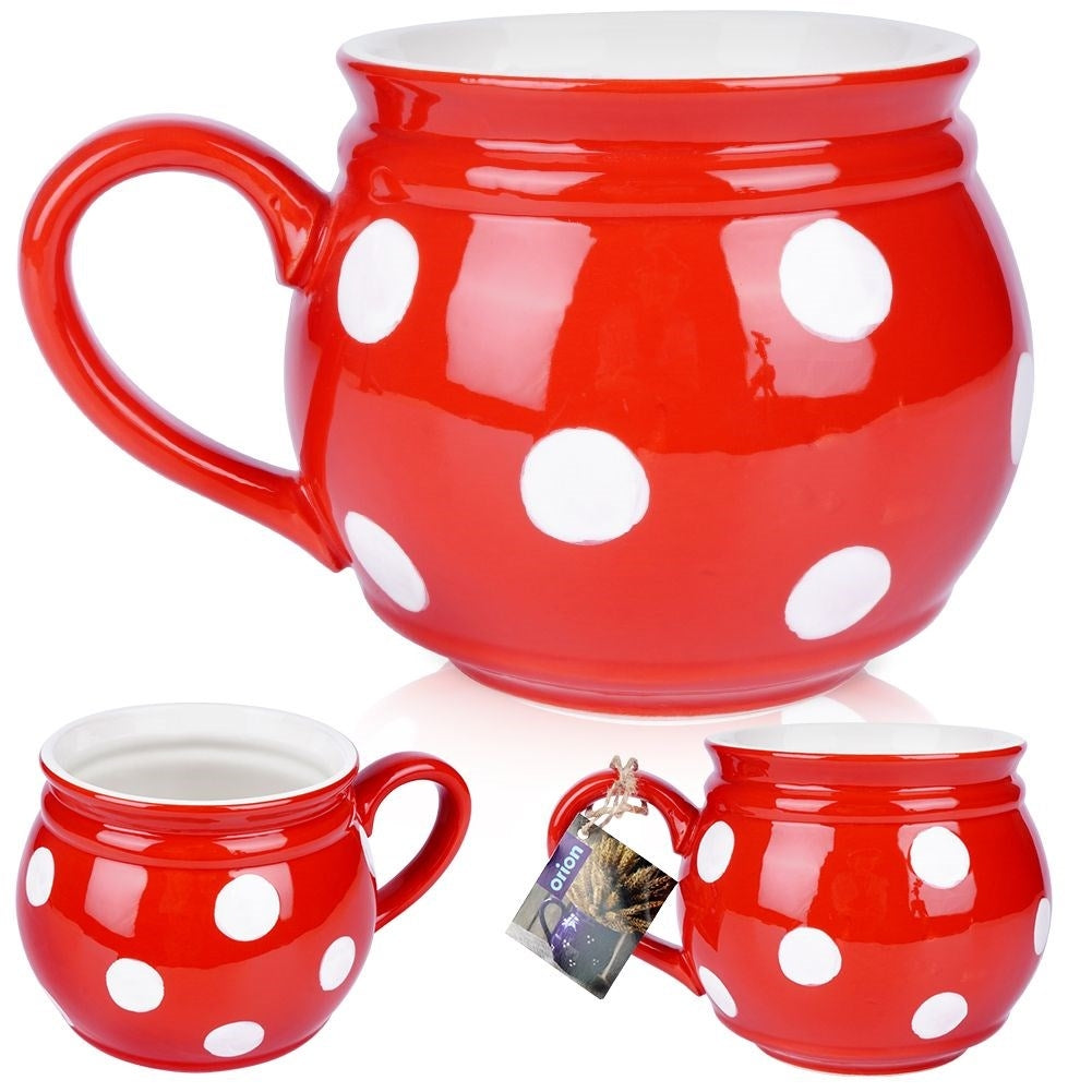 Ceramic mug for coffee and tea with comfortable handle