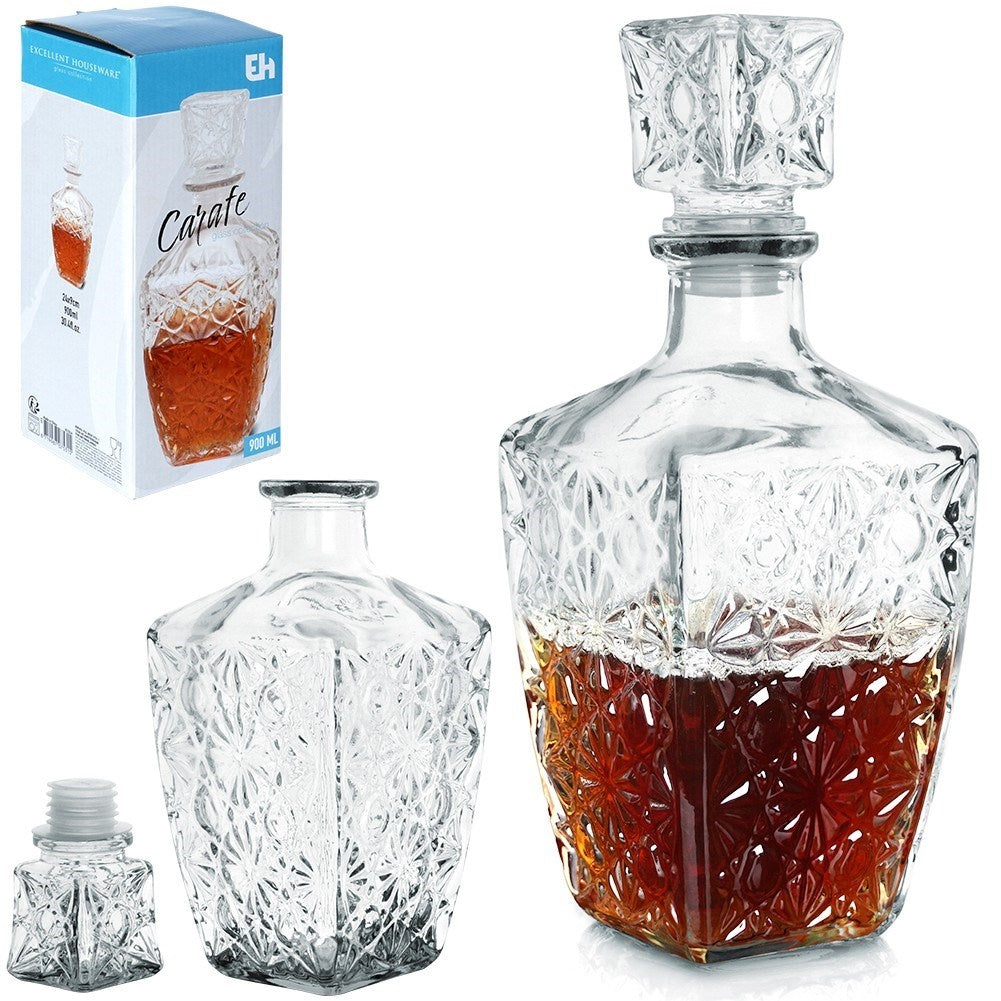 Elegant square carafe with cork for drinks
