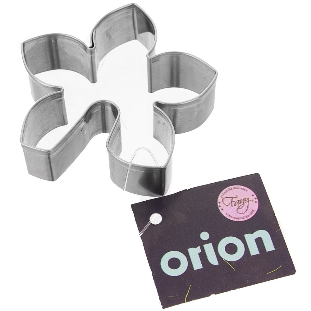 Flower-shaped cookie stamp for unique and decorative pastries
