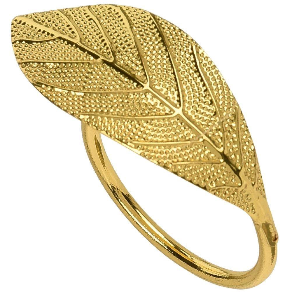 Gold napkin rings with elegant leaf pattern, 4.5 cm