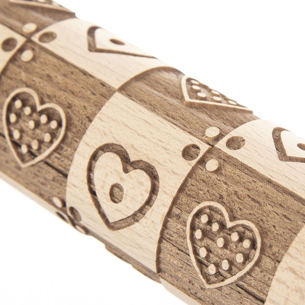 Heart-shaped rotating rolling pin for cake and sugar paste