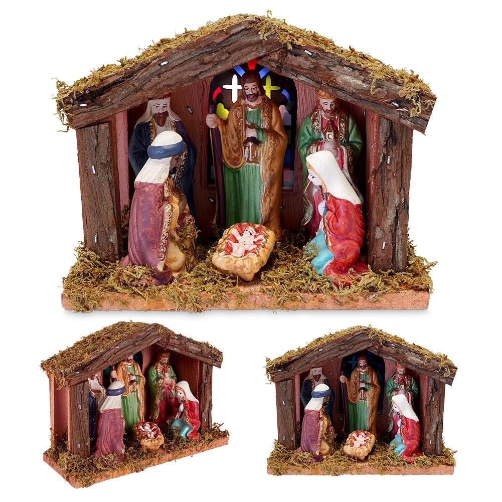 Nativity scene wooden LED lighting 8 figures artificial moss