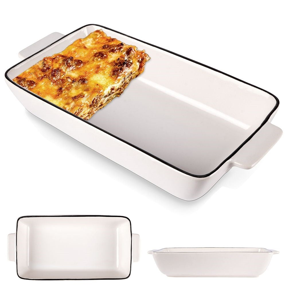 Oven form in white porcelain with black rim for lasagna and gratins