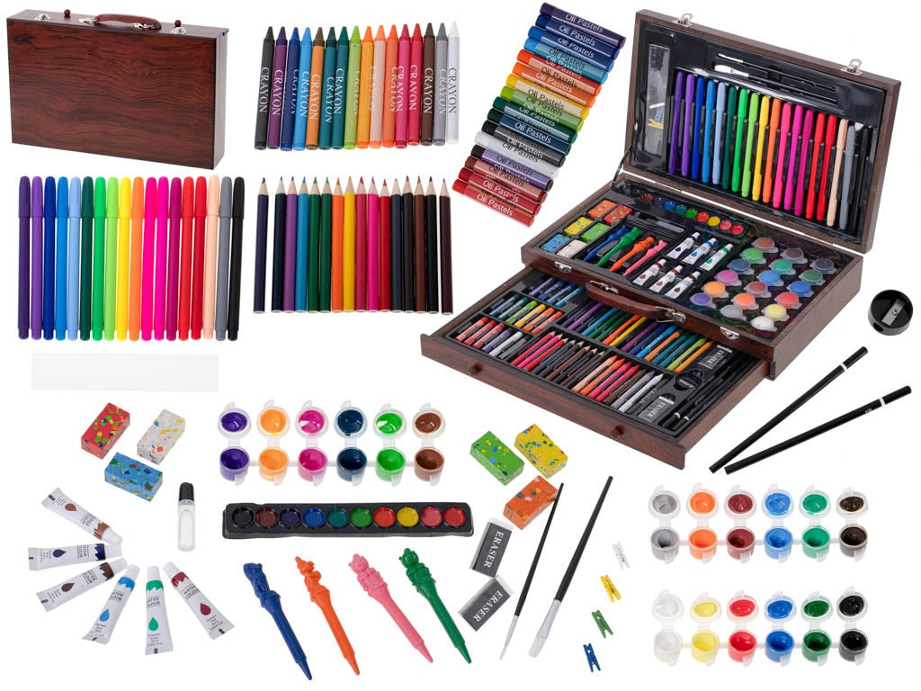 Plastic painting set in carrying case 123el