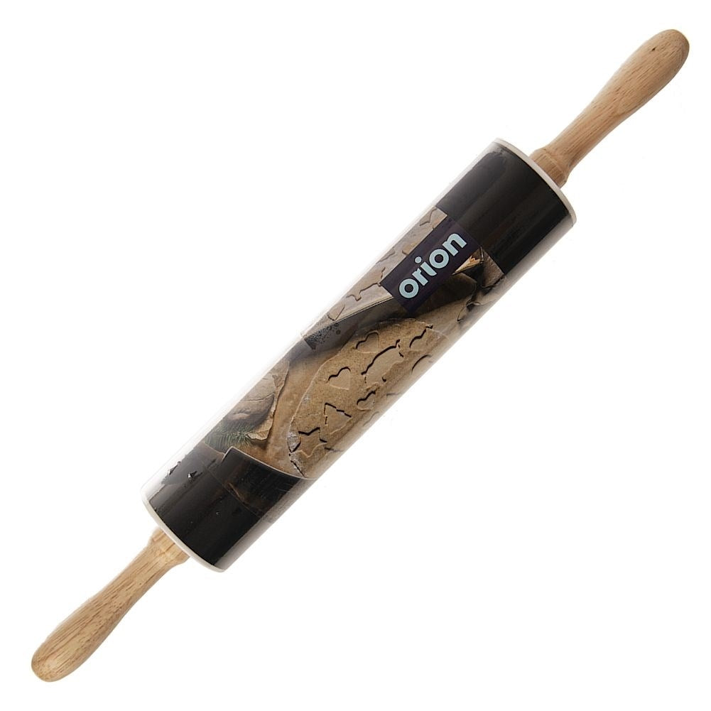 Rotating rolling pin with non-stick metal and wooden handle