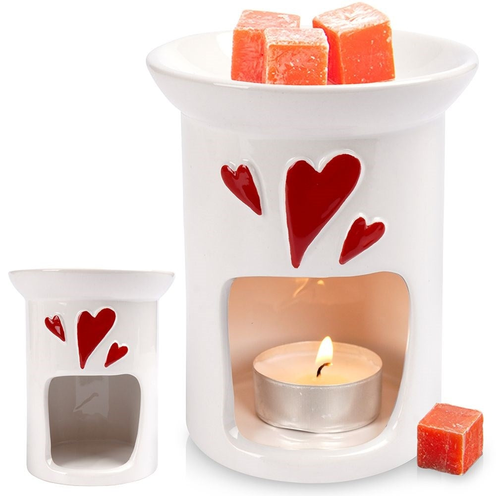 Scent diffuser in white ceramic with red hearts for wax and oils