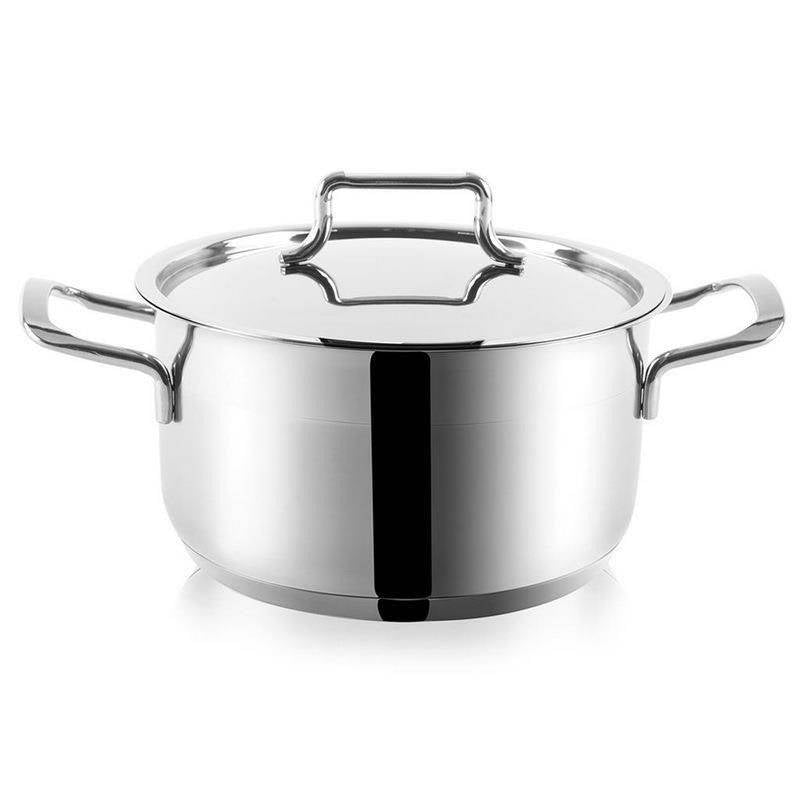 Set of 7 pans in stainless steel, induction and dishwasher safe
