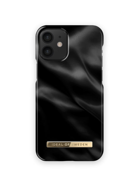 iDeal Fashion Cover for iPhone 13 - Black Satin