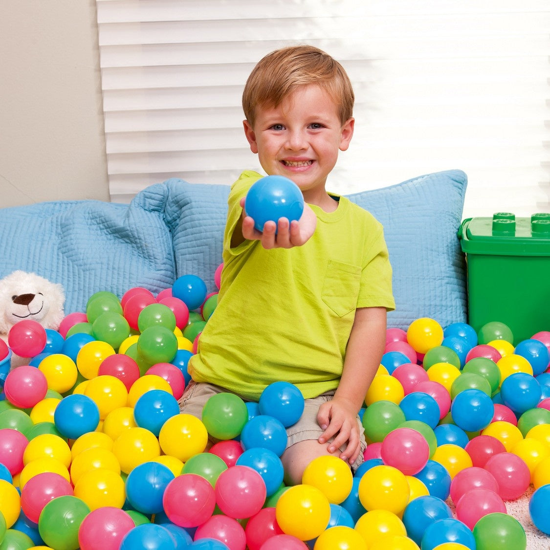 100 balls for the playground or paddling pool Bestway 52027
