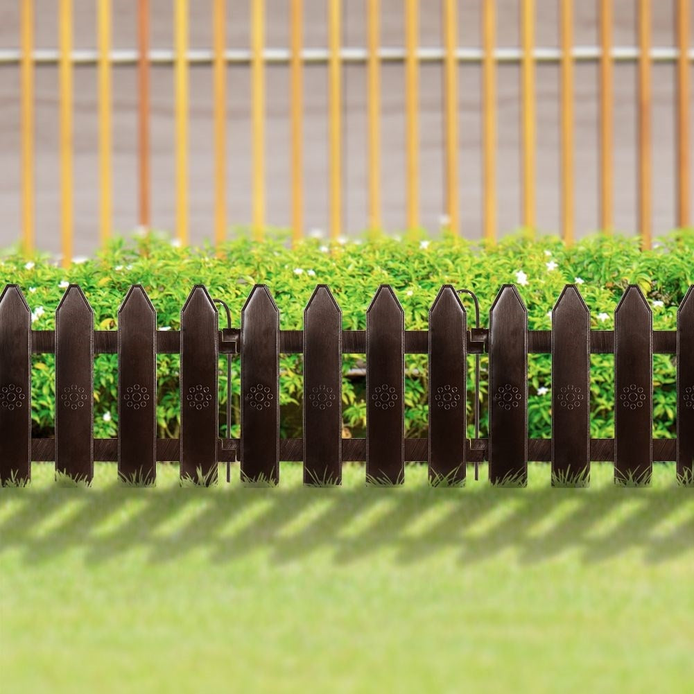 10 Decorative Garden Fences for Unique Plant Borders