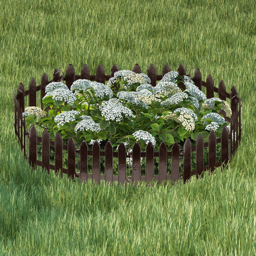 10 Decorative Garden Fences for Unique Plant Borders