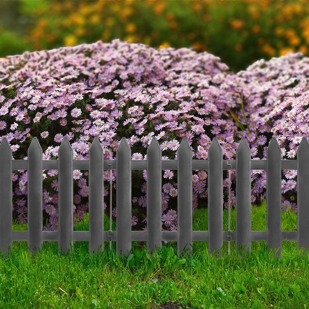 10 Decorative Garden Fences for Unique Plant Borders