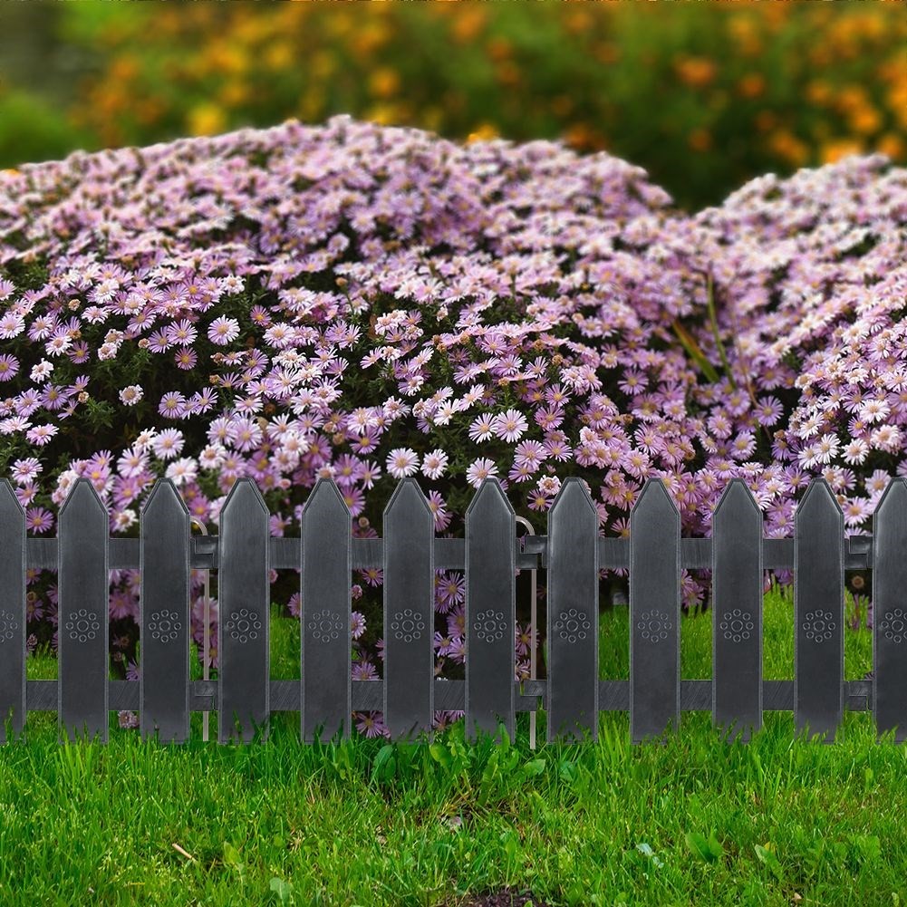 10 Decorative Garden Fences for Unique Plant Lines