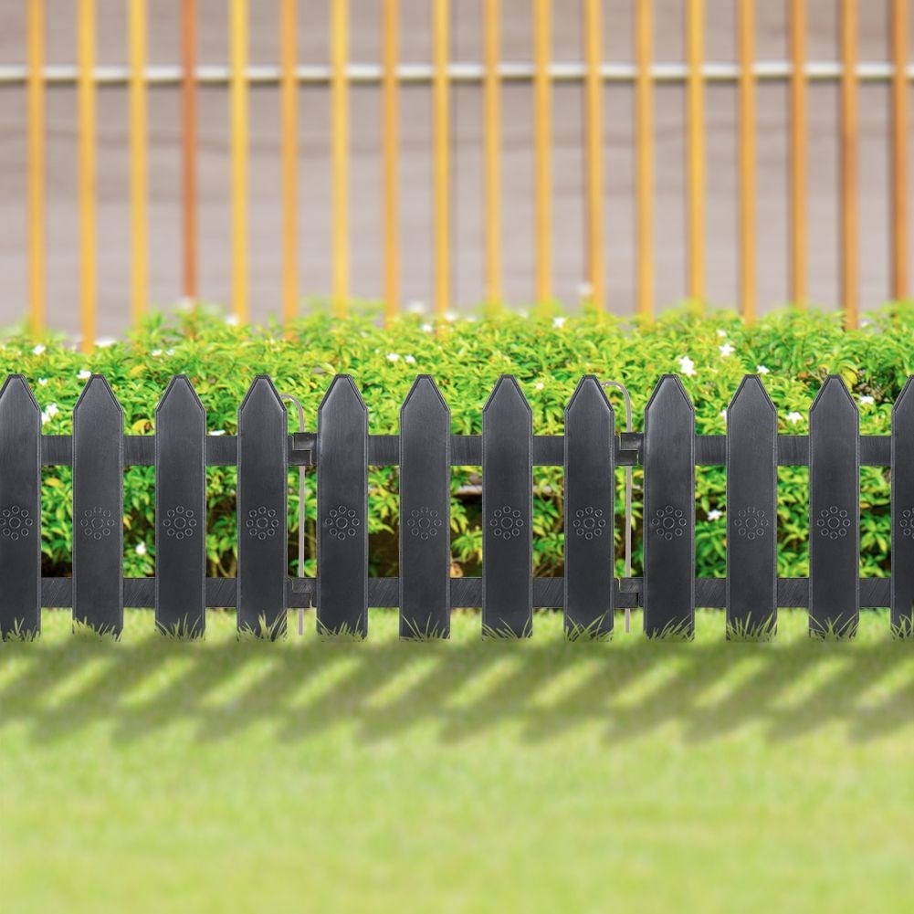 10 Decorative Garden Fences for Unique Plant Lines
