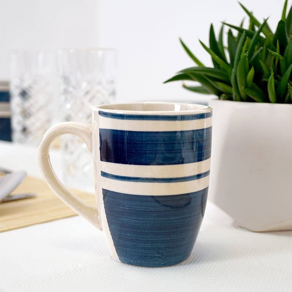 16-piece stoneware set for 4 people, dishwasher & microwave safe