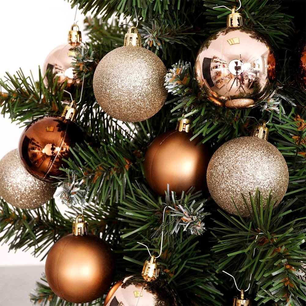 16 unbreakable Christmas tree balls: glittery, matte and shiny