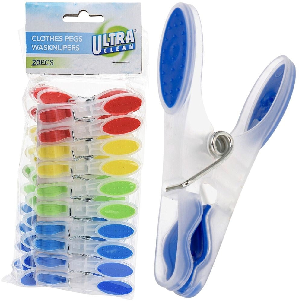 20 durable clothespins with a strong lock for all clothes