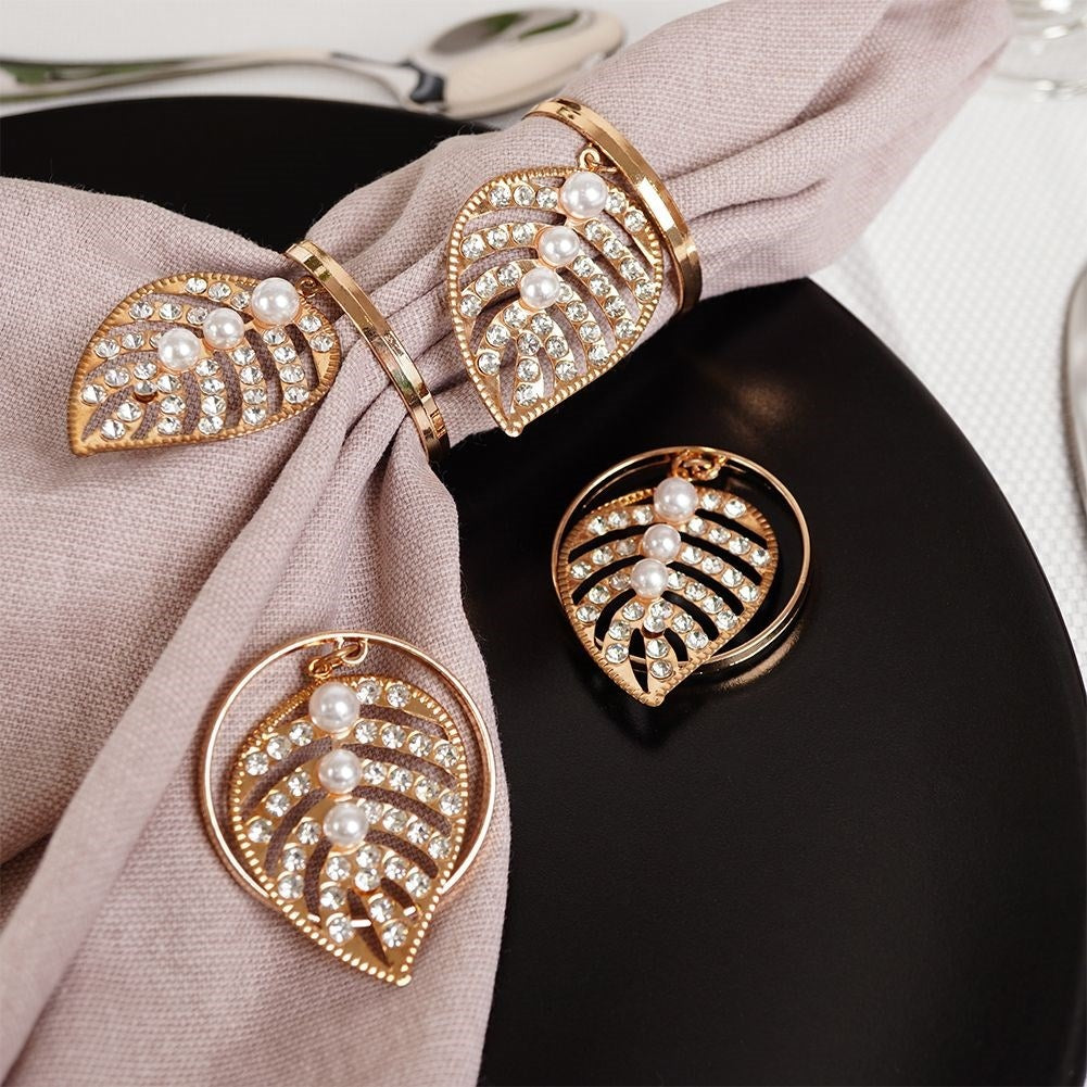 4 Napkin Rings 4 cm in Gold with Strass & Pearls