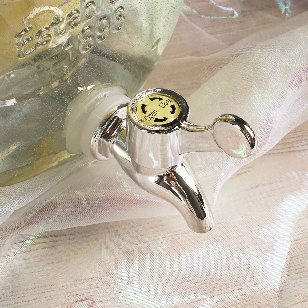 4-liter beverage container with faucet and fruit insert