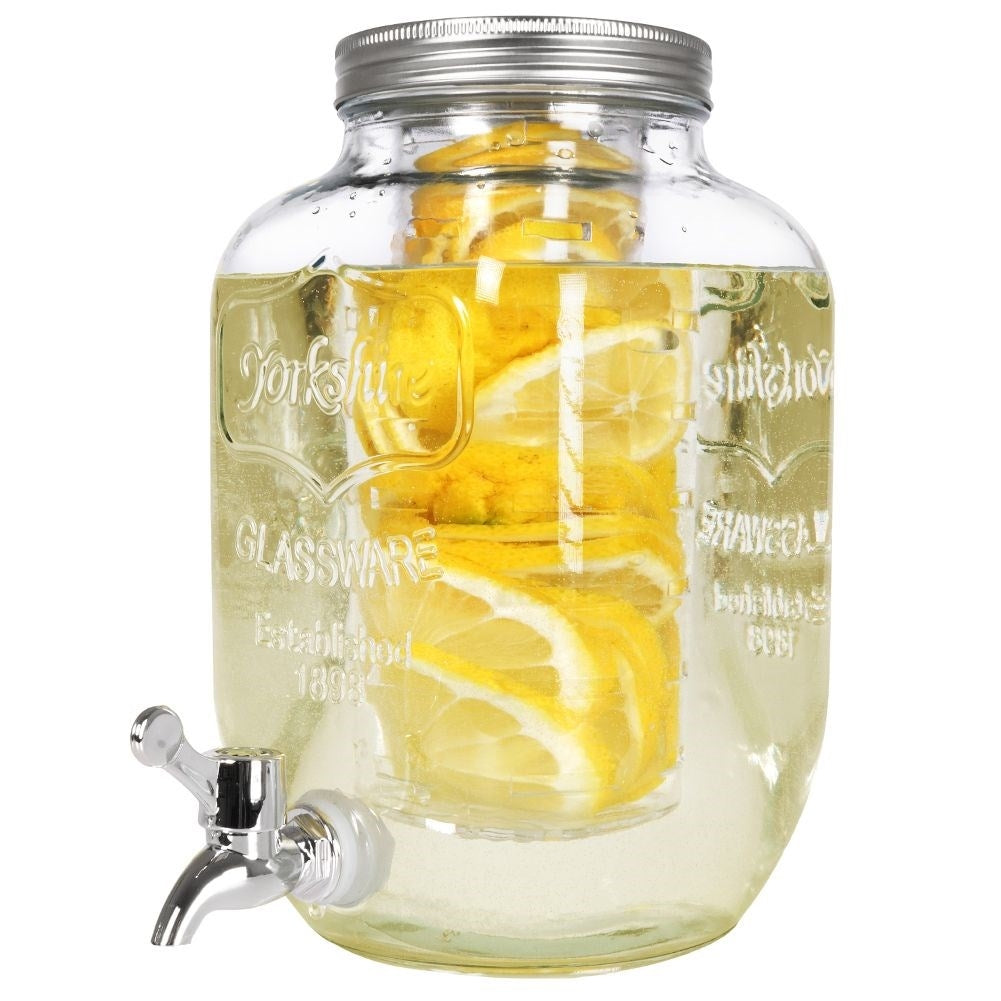 4-liter beverage container with faucet and fruit insert