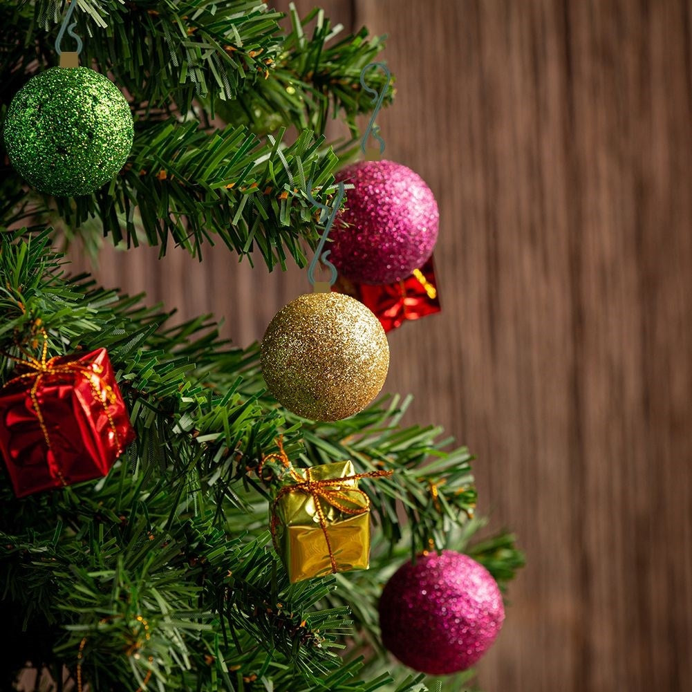 60 green plastic hooks for Christmas tree balls and decorations