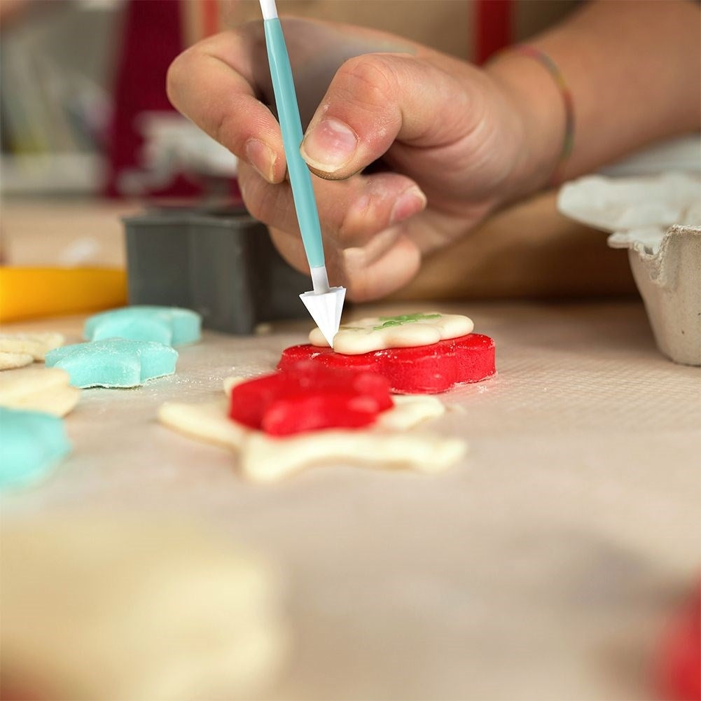 8 Marzipan Modeling Tools: Create Detailed Cakes