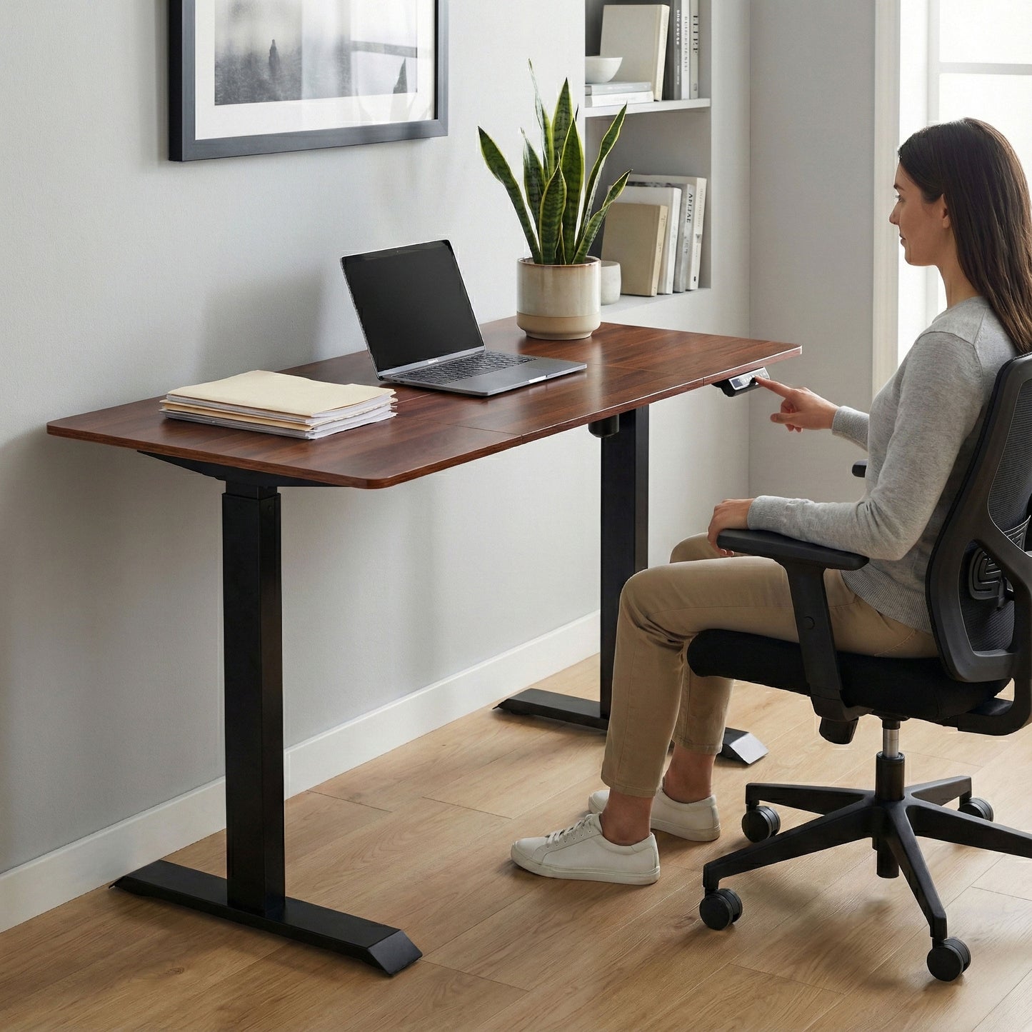 Adjustable Electric Desk, 140x70 cm, Height 76–121 cm