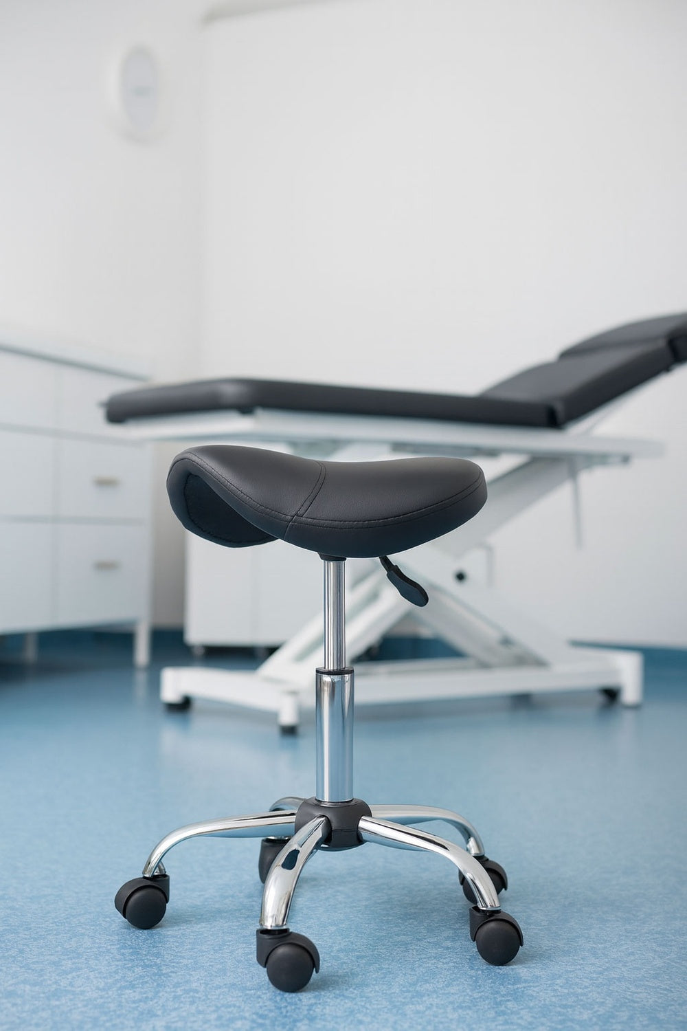 Adjustable Swivel Saddle Stool – Black, Medical Use
