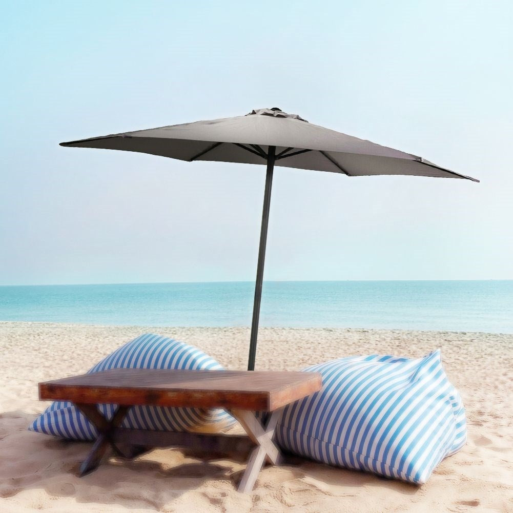 Adjustable, weatherproof parasol for outdoor use