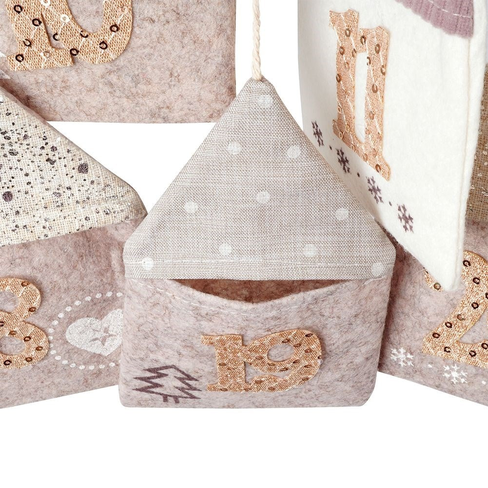 Advent calendar with 24 small houses to fill with surprises