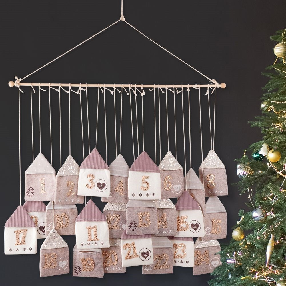 Advent calendar with 24 small houses to fill with surprises