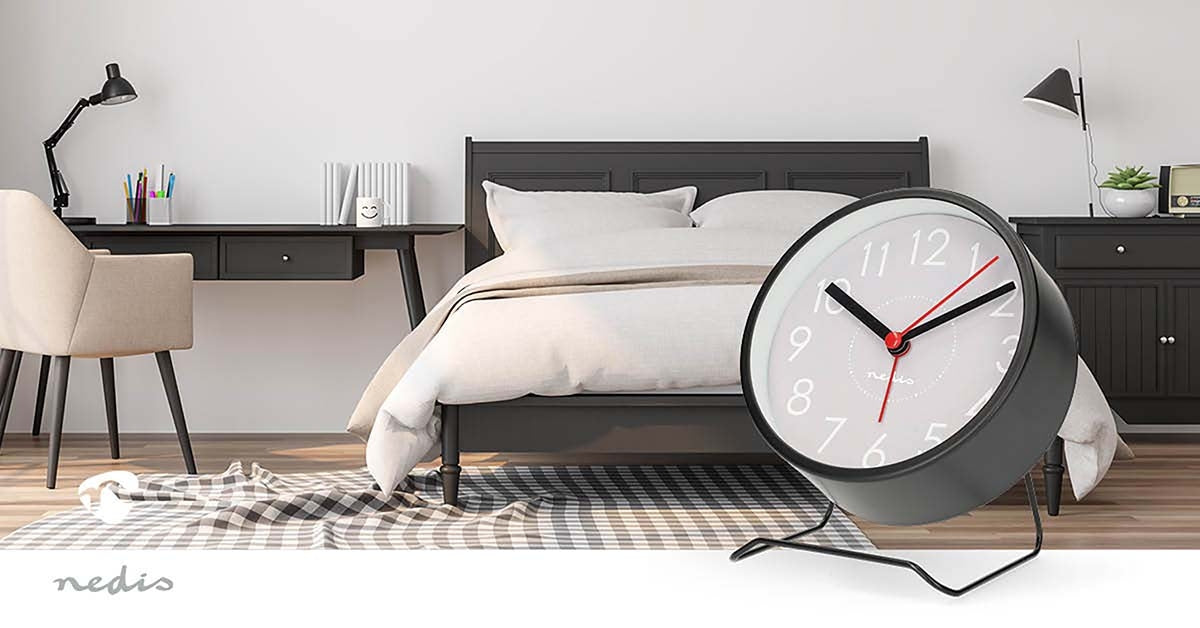 Analogue Desk Alarm Clock, Silent, Snooze, Black