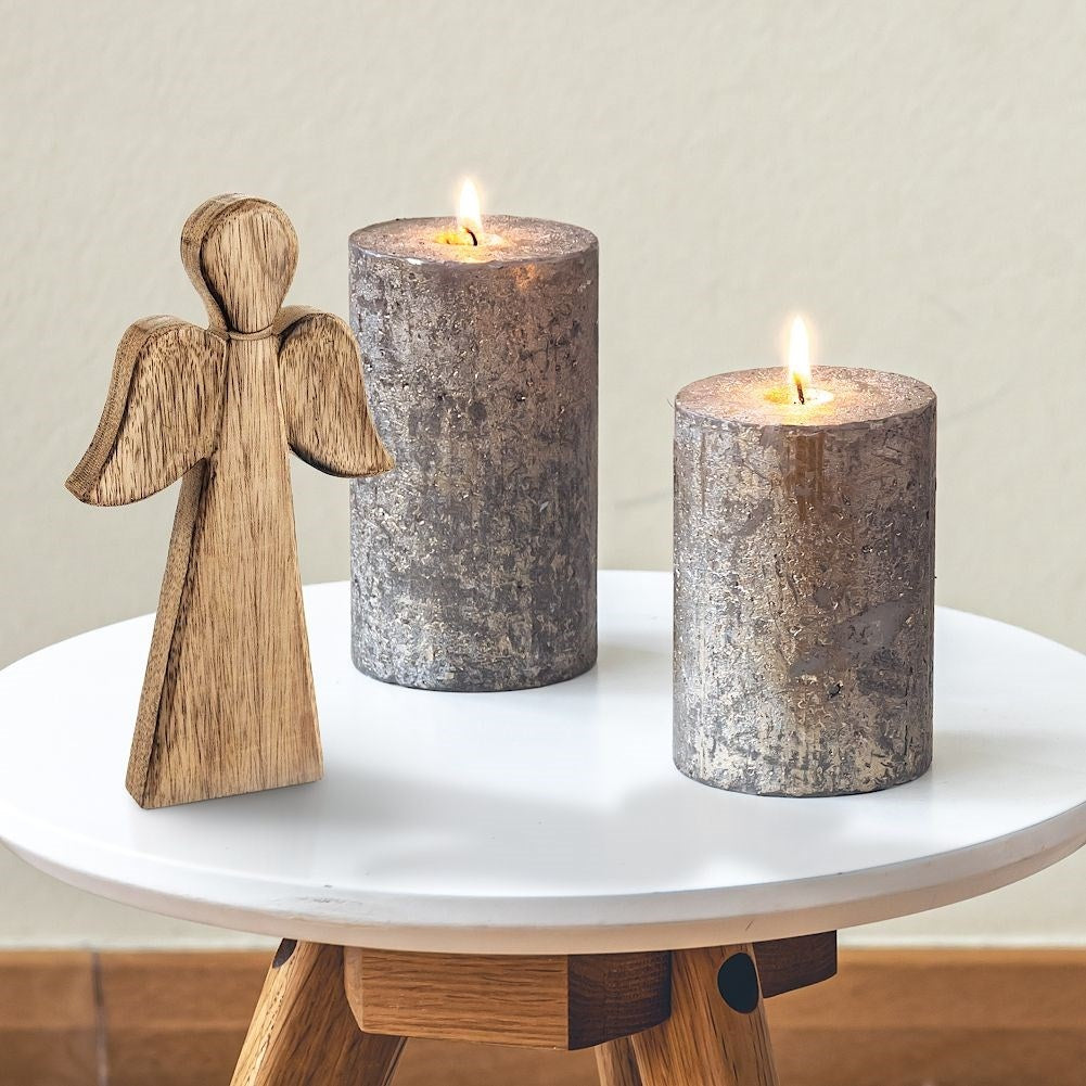 Angel wooden figure in mango wood - Classic and Natural Decoration