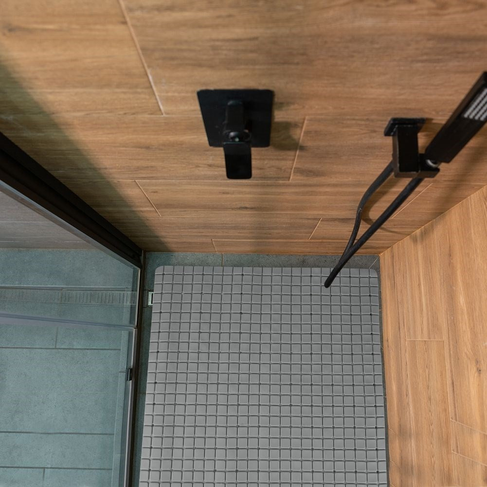 Anti-slip mat for safe shower and bath