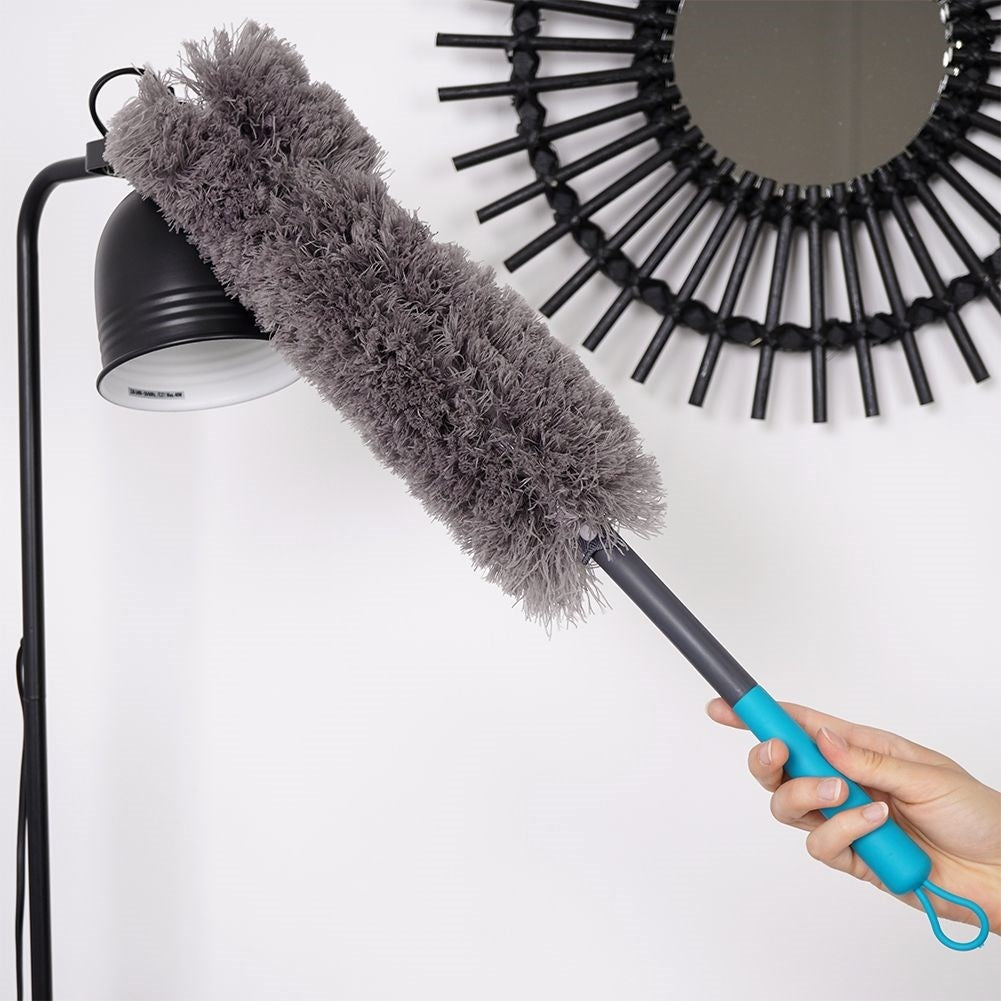 Antistatic dusting brush with microfiber hairAntistatic dusting brush with microfiber hair. With this brush, you can quickly and easily get rid of dust, even in hard-to-reach places.