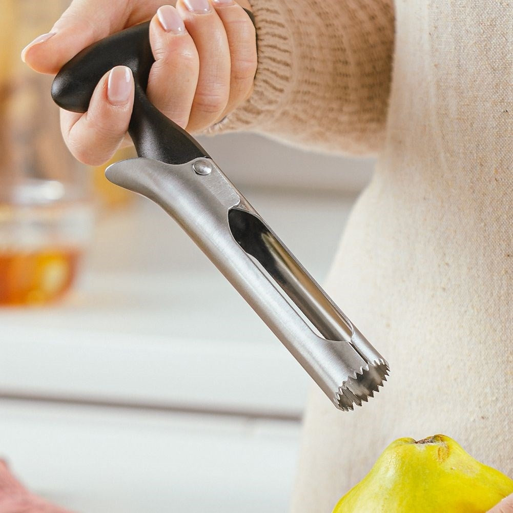 Apple corer: Perfect for apples & pears, easy to clean