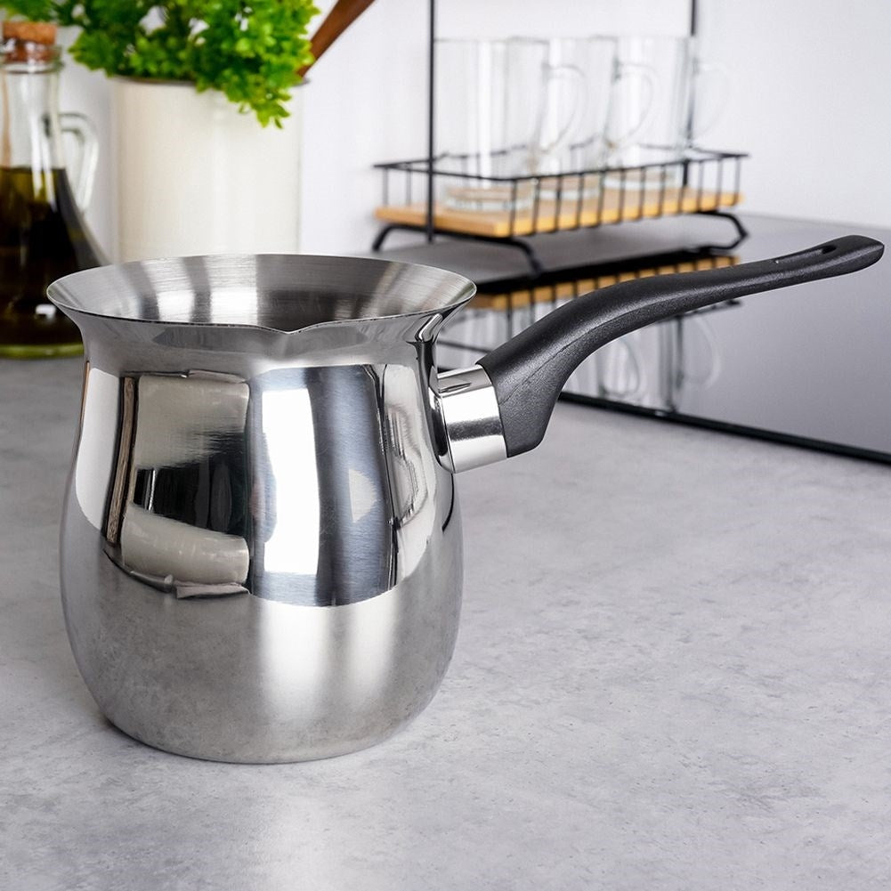Aromatic Turkish coffee with durable stainless steel tygiel
