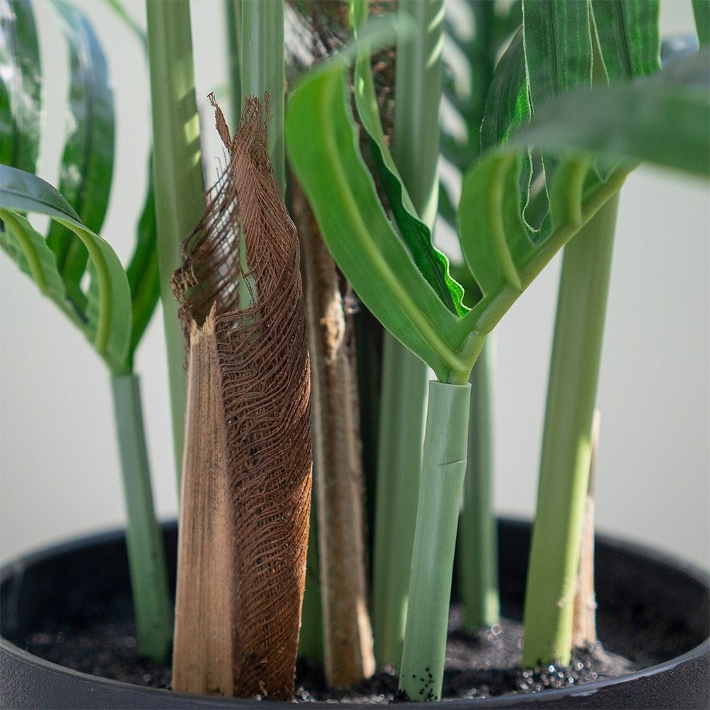 Artificial palm 95 cm high in black pot, realistic and easy to care for