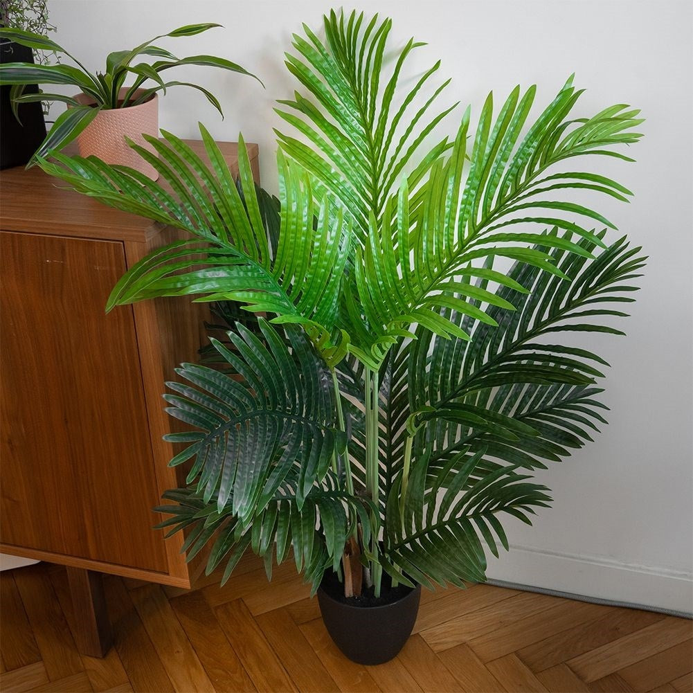 Artificial palm 95 cm high in black pot, realistic and easy to care for