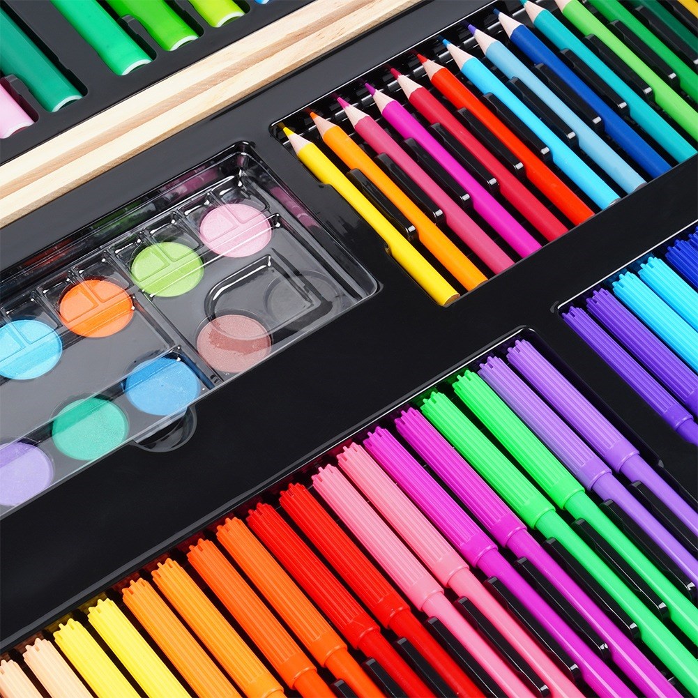 Artistic painting set in wooden case, 180 pcs.