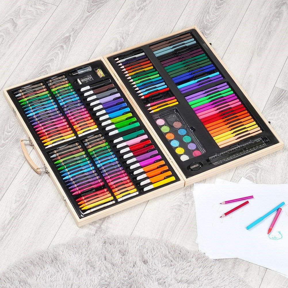 Artistic painting set in wooden case, 180 pcs.