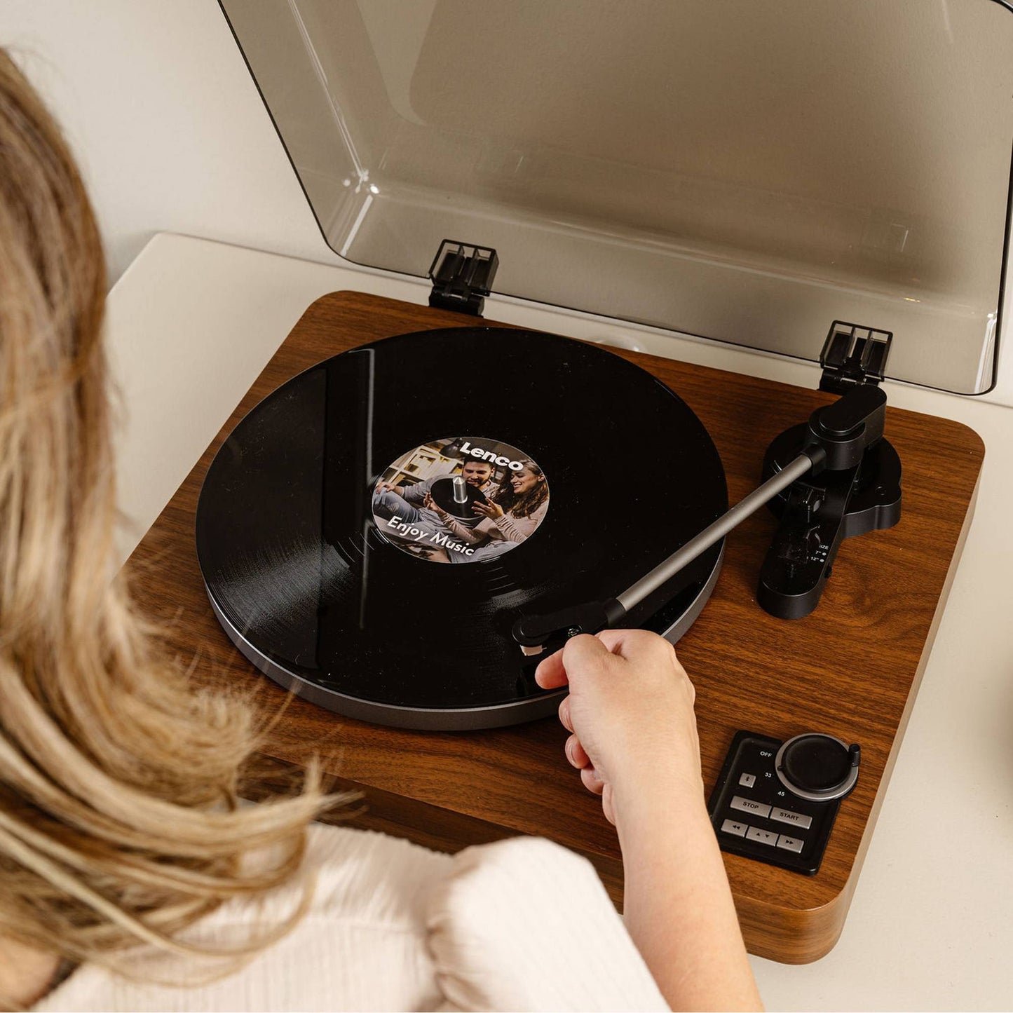 Automatic Bluetooth Turntable with Pre-Amp, Metal Platter