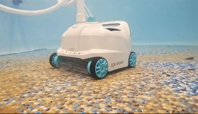 Automatic pool vacuum cleaner for cleaning pools ZX300 INTEX 28005