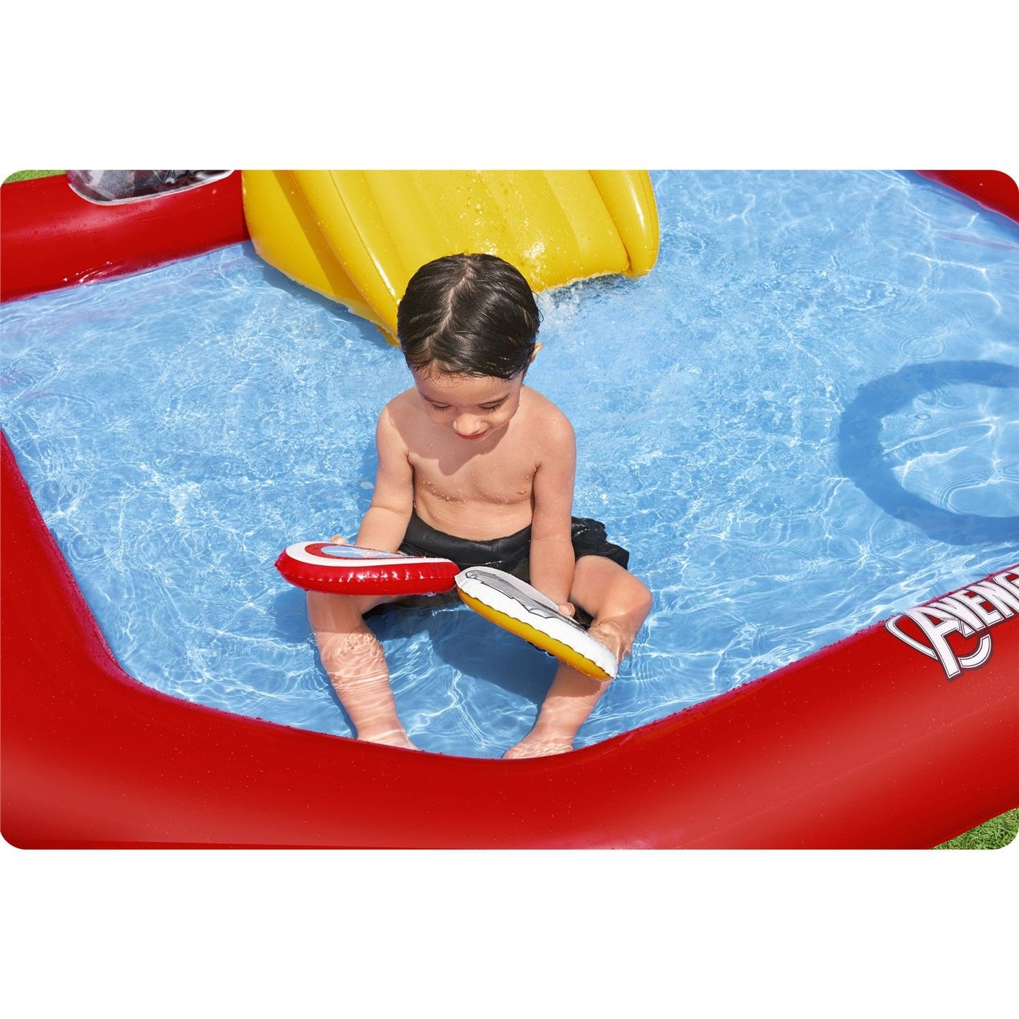 Avengers inflatable playground 211 x 198 x 125 cm Bestway 98800