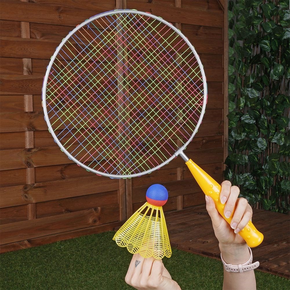 Badminton set for 2: Light rackets and shuttlecock