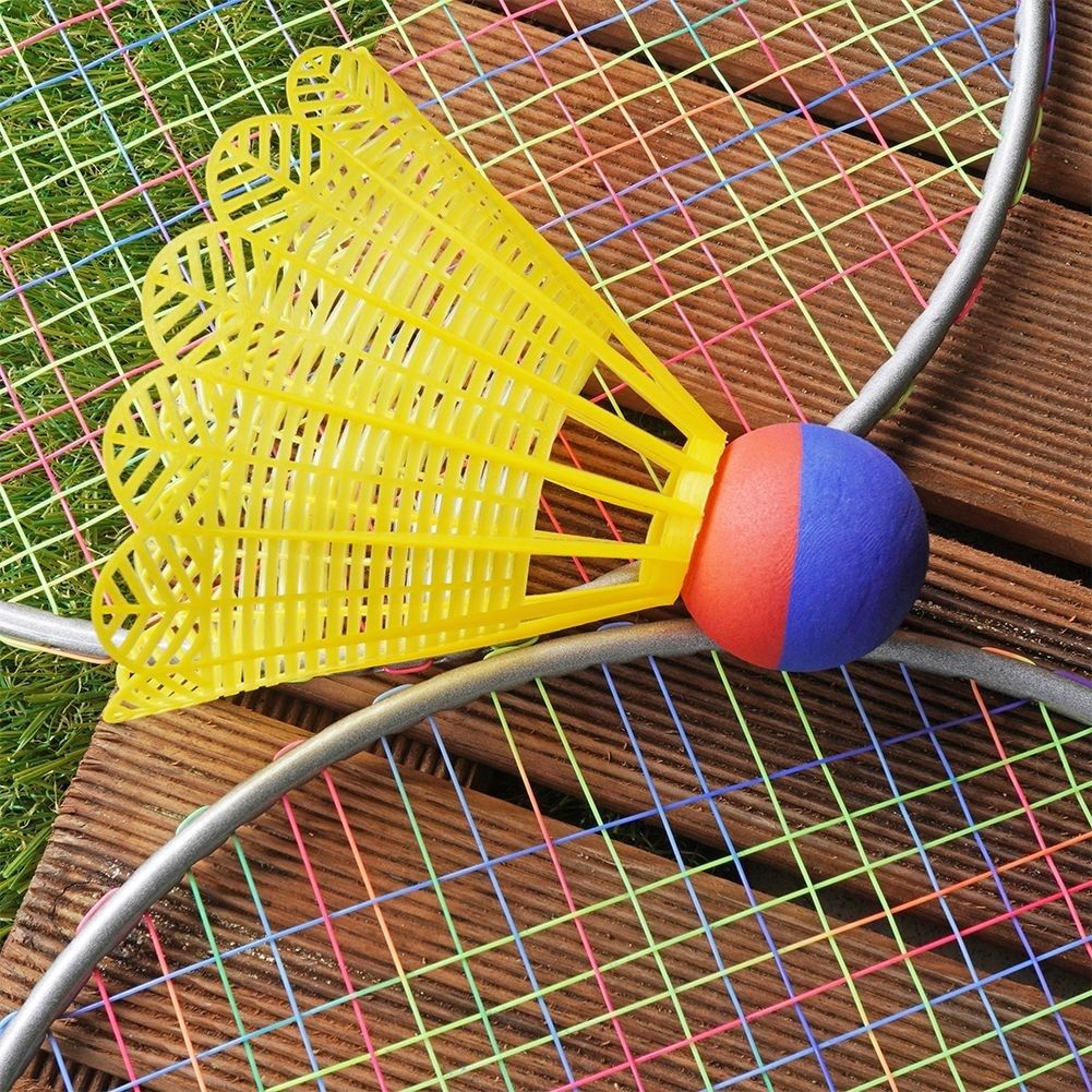 Badminton set for 2: Light rackets and shuttlecock